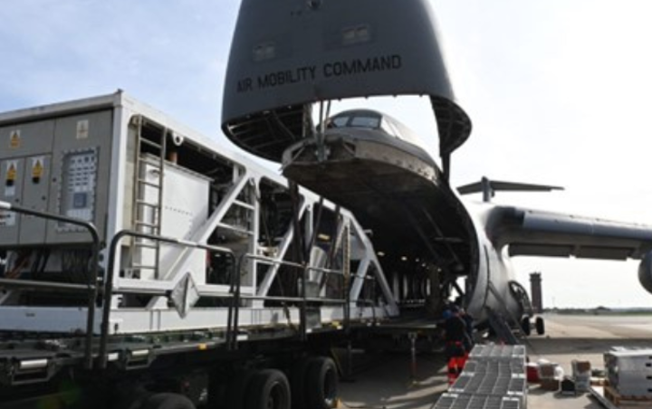 Global support through life delivery services assuring high levels of operational readiness icon