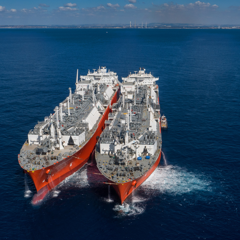 STS transfer wide shot with two vessels