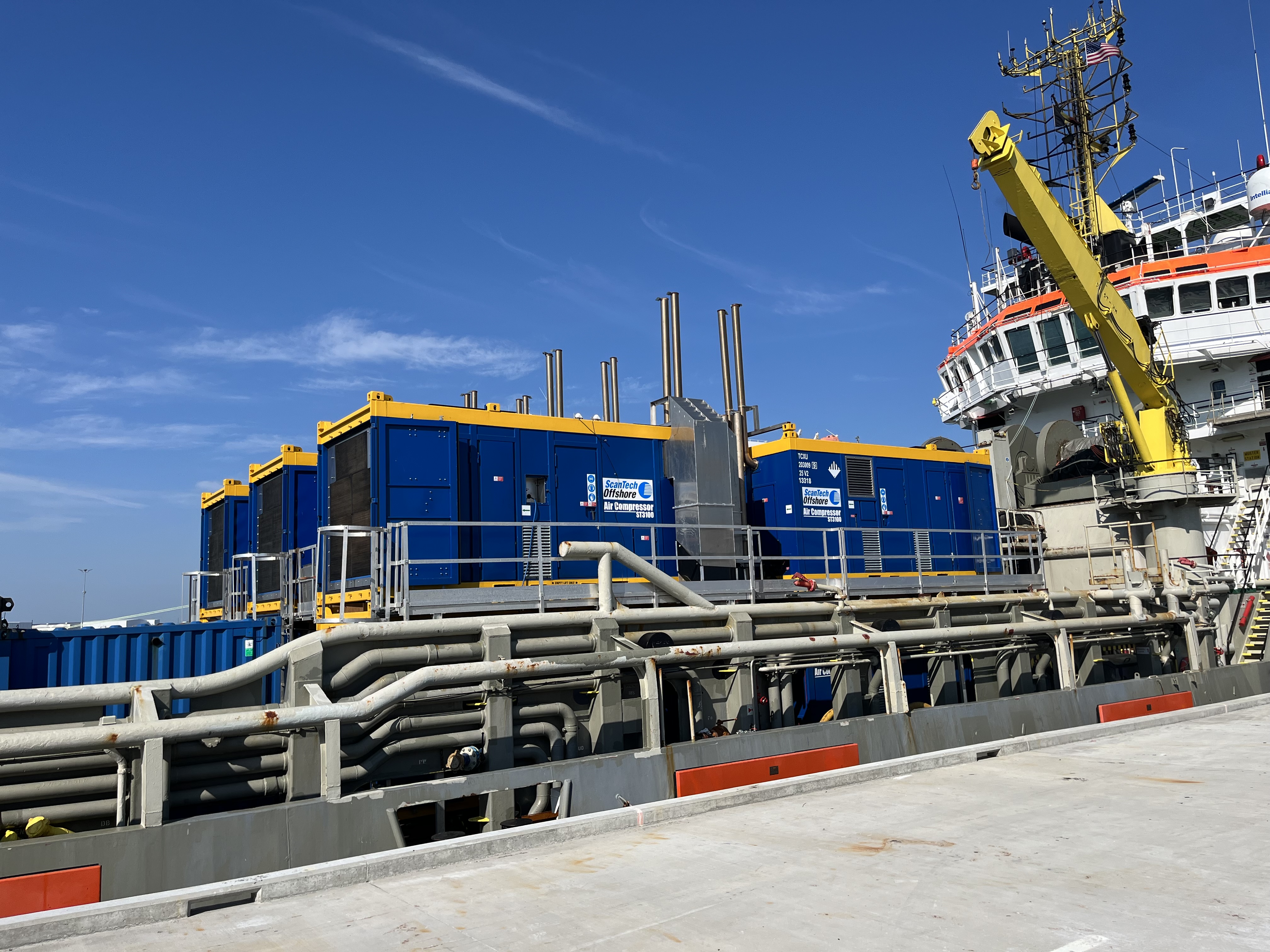 Air compressor for big bubble curtain projects icon