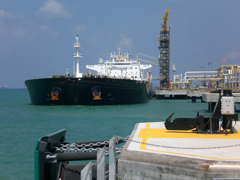 Strainstall’s quick release hooks and DockAlert™ system will provide total assurance during terminal activities.