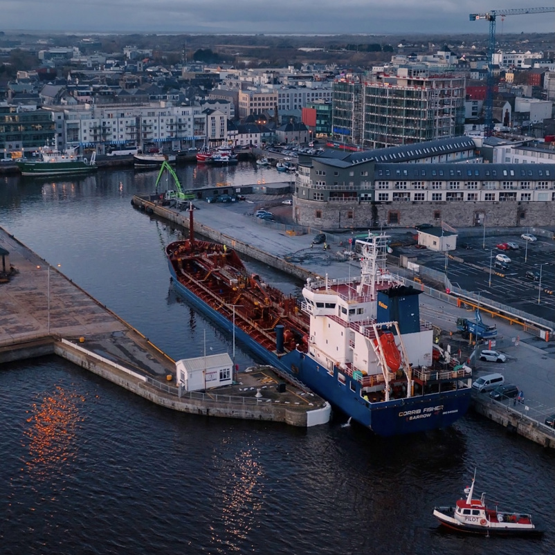 Corrib Fisher A Tight Fit Into Galway